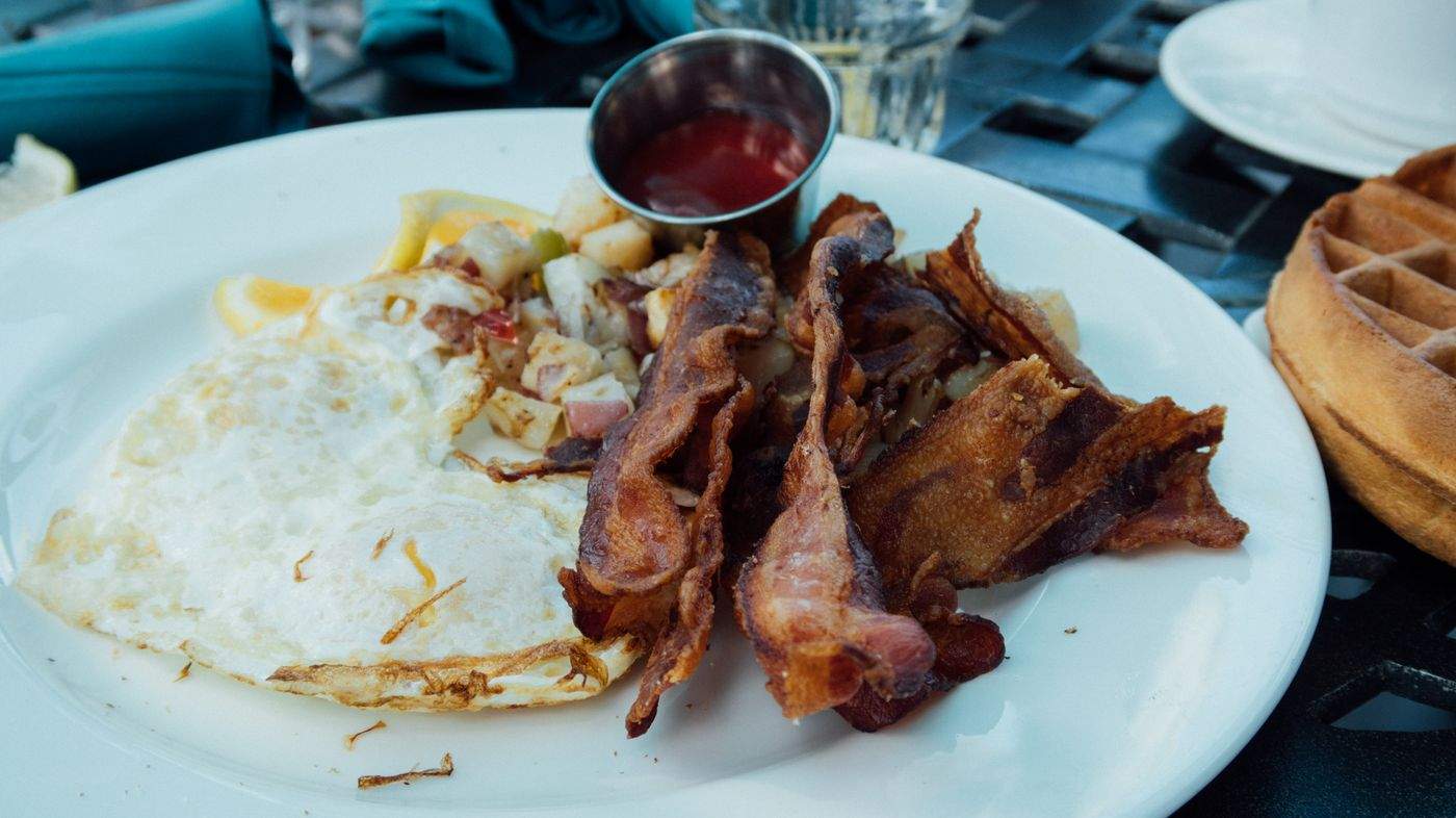 Bacon and Fried Eggs — photo 2