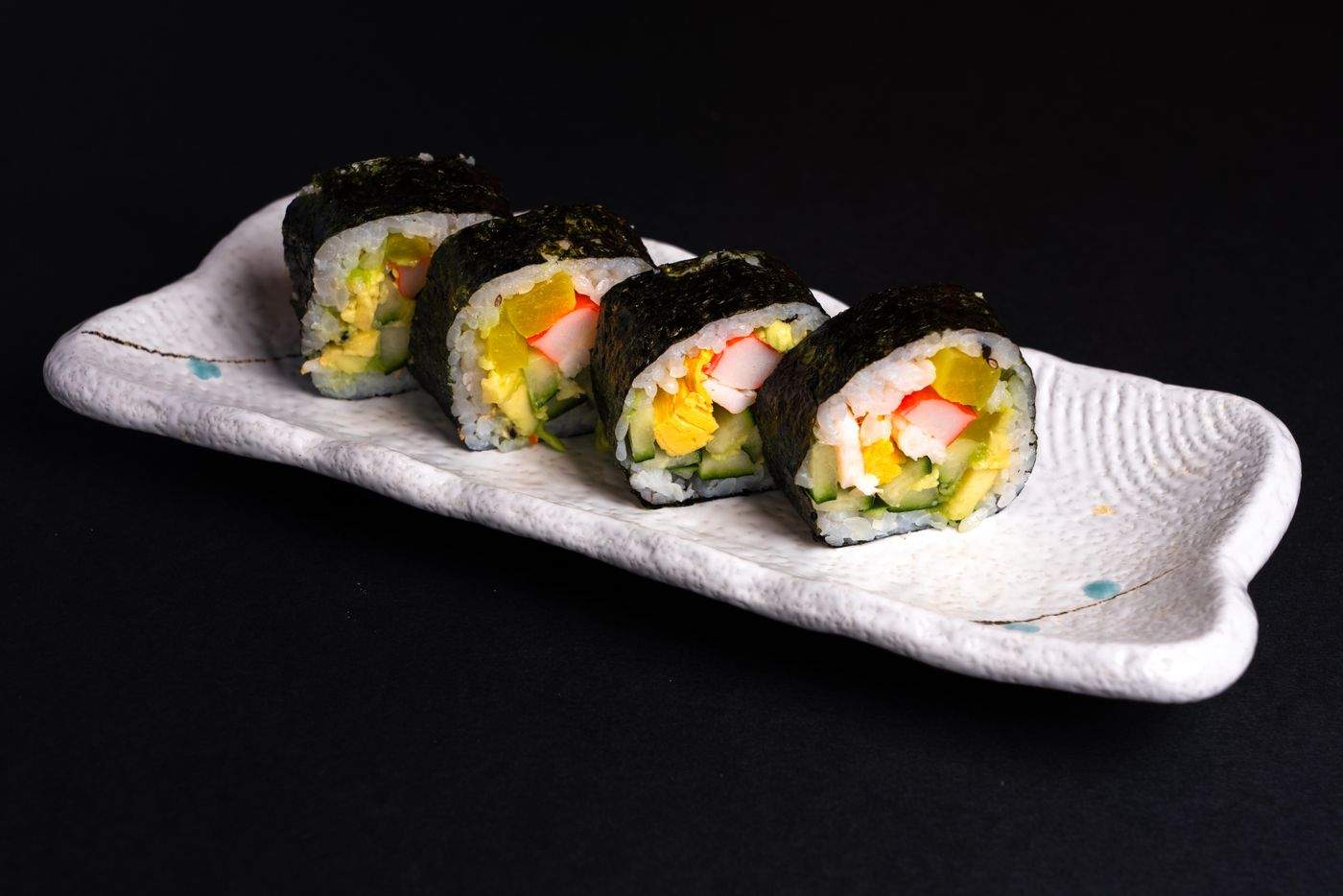 Salmon and Avocado Maki Rolls — photo 2