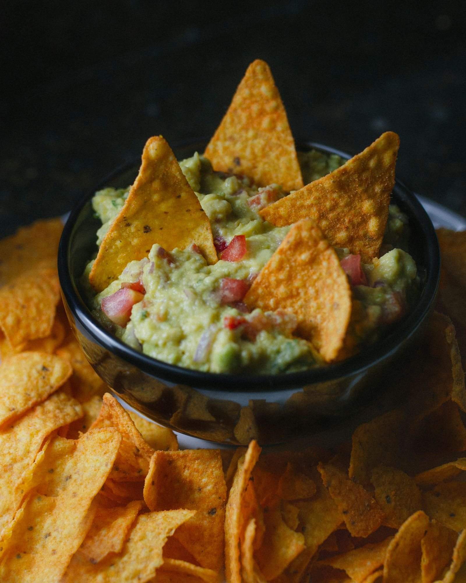Tortilla Chips with Salsa and Guacamole — photo 2