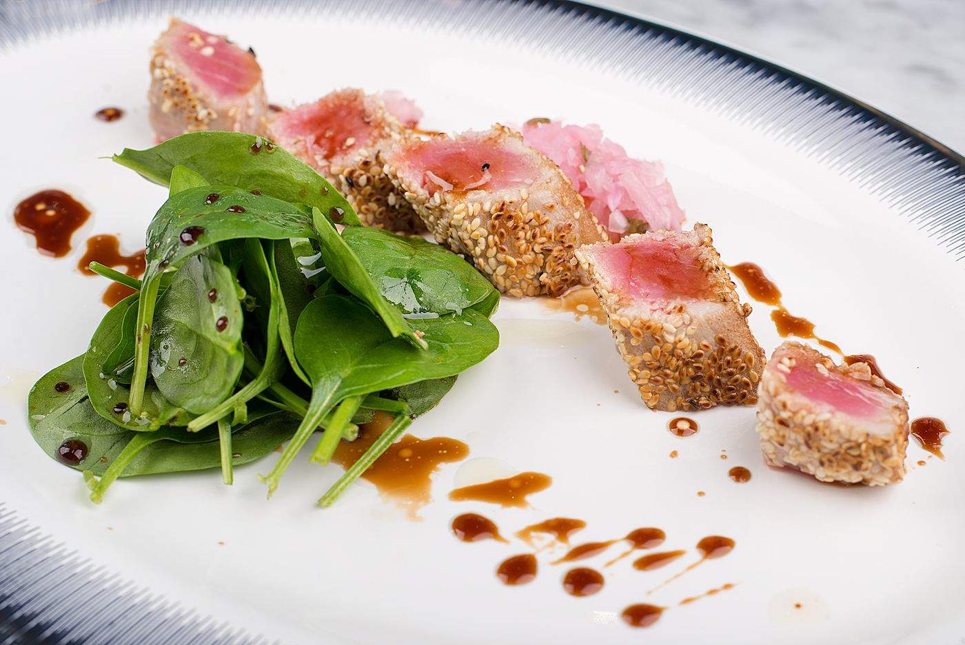 Seared Tuna Steak with Sesame — photo 1